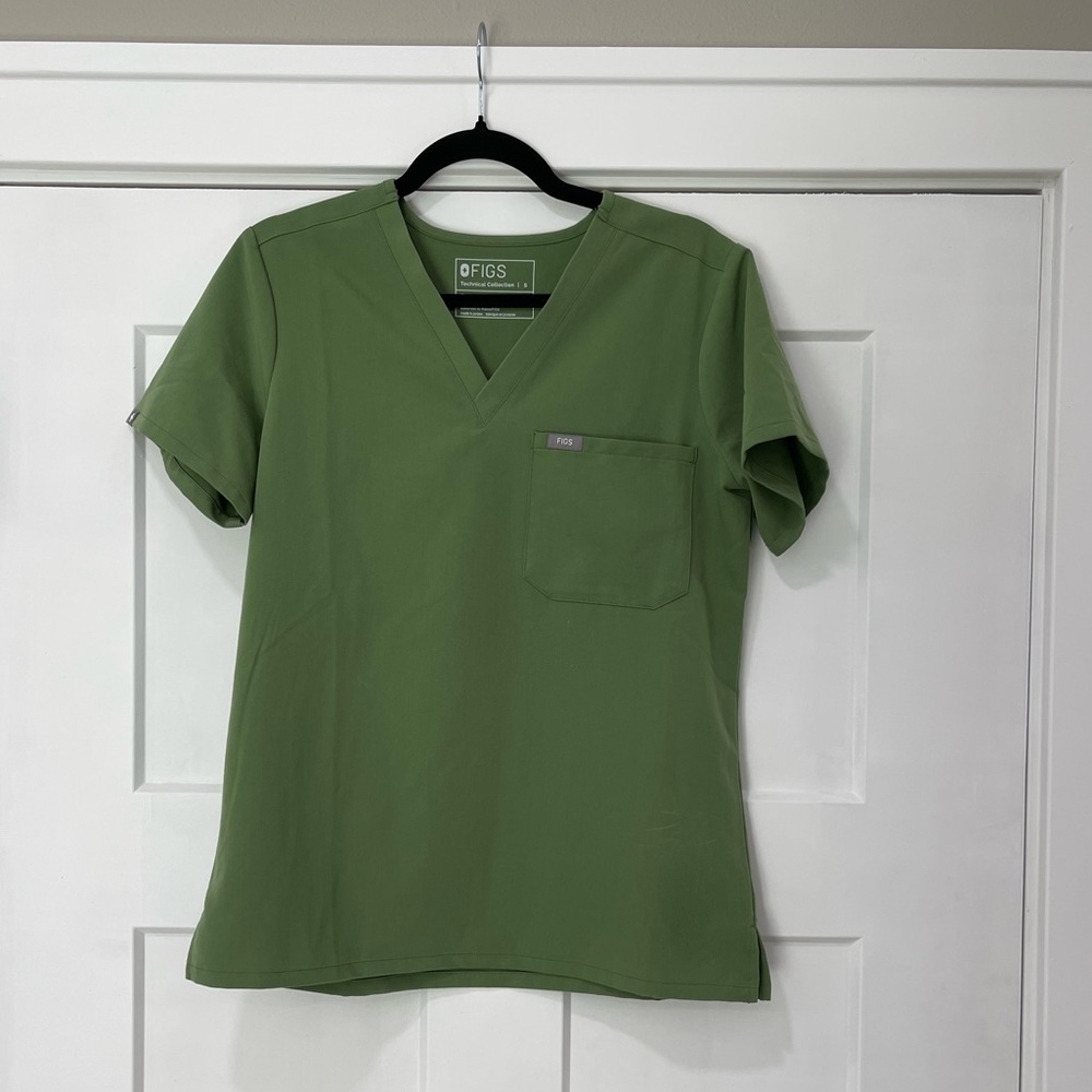 FIGS Fern Catarina One Pocket Scrub Top size S